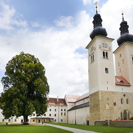 Jufa Hotel Stift Gurk Екстериор снимка